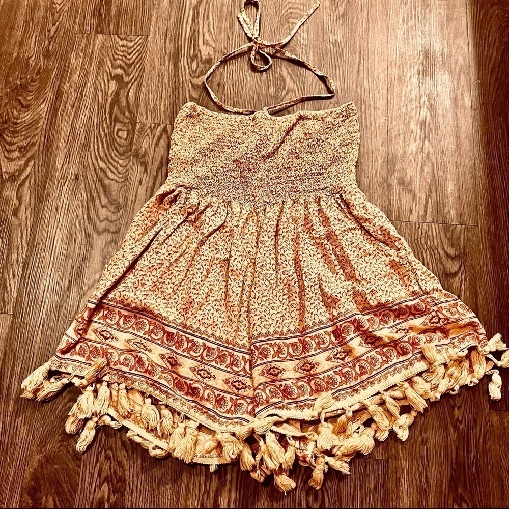 Yak & Yeti brand shorts romper with tie neck - Picture 3 of 4